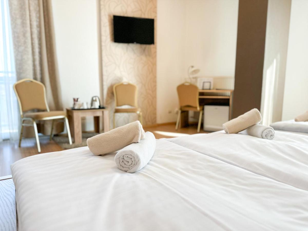 Hotel Modena Bratislava Exterior photo