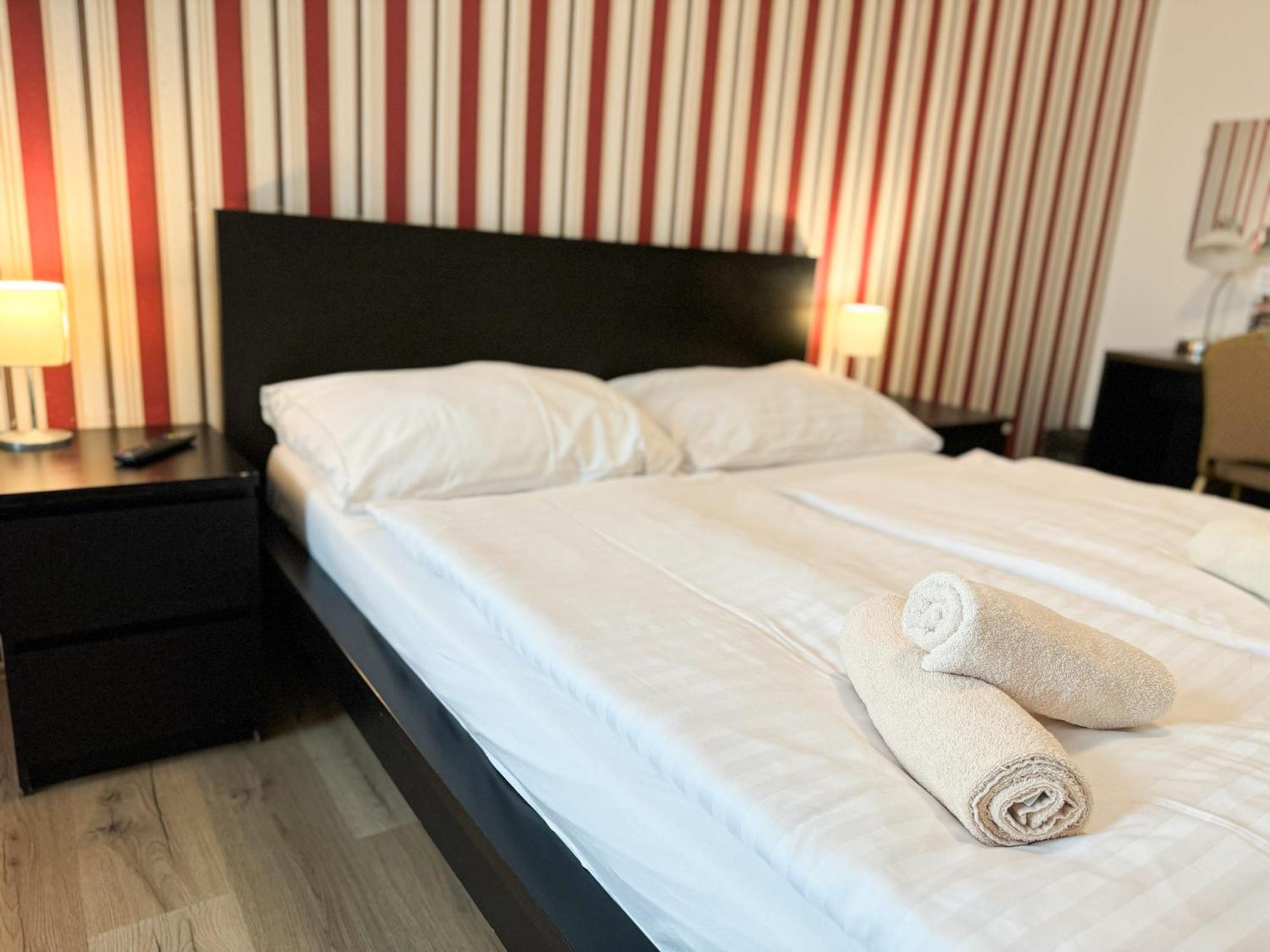 Hotel Modena Bratislava Exterior photo
